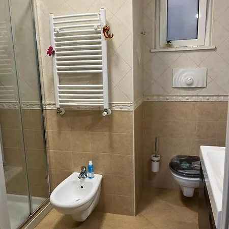 Gravina + Box Auto Privato Lejlighed *