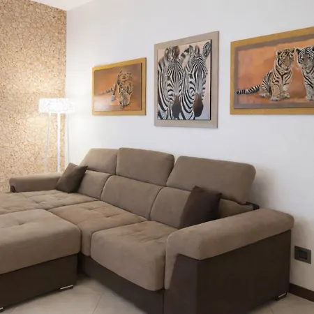 Gravina + Box Auto Privato Daire *